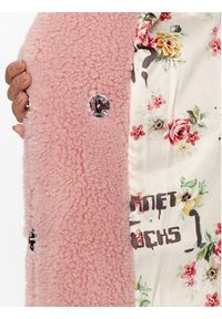 Guess Płaszcz zimowy W3BL68 WF8R2 Różowy Regular Fit. Kolor: różowy. Materiał: syntetyk. Sezon: zima