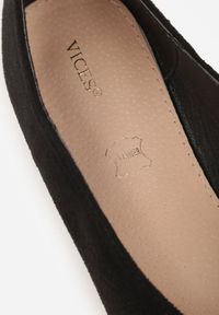 Renee - Czarne Klasyczne Balerinki Vices z Noskiem w Szpic Farrie. Okazja: na co dzień, na spotkanie biznesowe. Kolor: czarny. Wzór: kwiaty. Sezon: lato. Styl: klasyczny #4