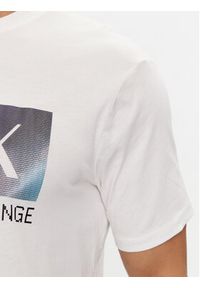 Armani Exchange T-Shirt 3DZTJB ZJBYZ 1116 Biały Regular Fit. Kolor: biały. Materiał: bawełna #2