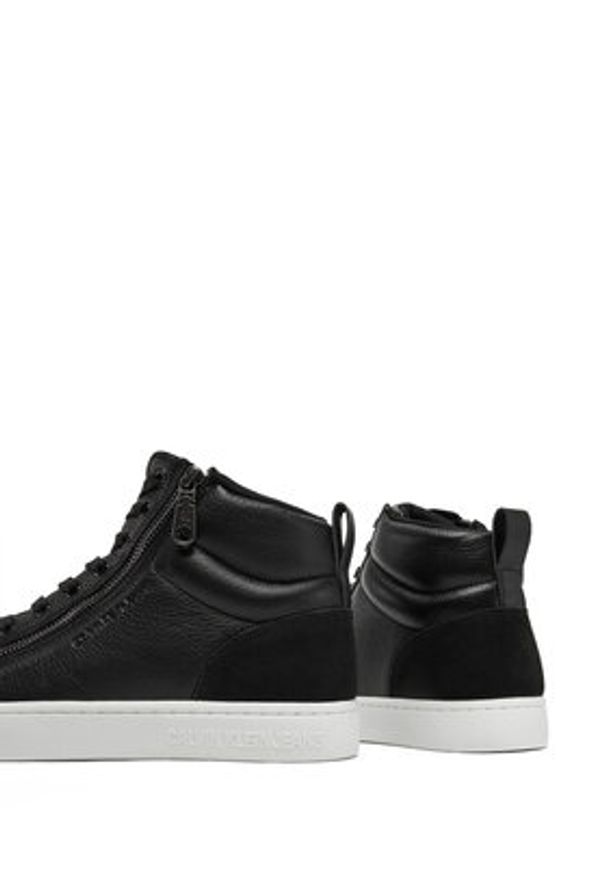 Calvin Klein Jeans Sneakersy Classic Cupsole Zip Mid In YM0YM01156 Czarny. Kolor: czarny. Materiał: skóra