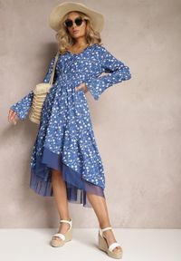 Renee - Niebieska Rozkloszowana Sukienka Midi z Siateczką o Asymetrycznym Kroju Fovita. Kolor: niebieski. Typ sukienki: asymetryczne. Długość: midi #5