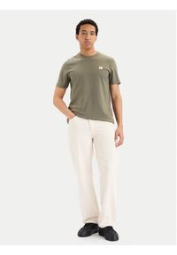 Calvin Klein Jeans T-Shirt LV04RC272G Zielony ciemny Regular Fit. Kolor: zielony. Materiał: bawełna #2