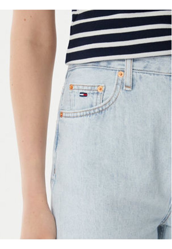 Tommy Jeans Jeansy Layla DW0DW23036 Niebieski jasny Slim Fit. Kolor: niebieski