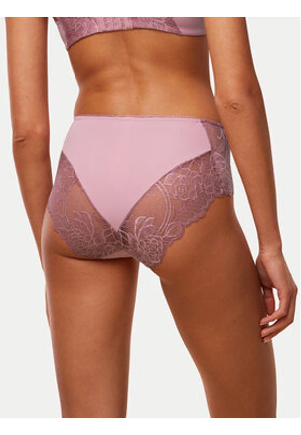 Triumph Figi klasyczne z wysokim stanem Wild Peony Florale 10209626 Różowy. Stan: podwyższony. Kolor: różowy. Materiał: syntetyk