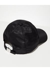 Les Hommes - LES HOMMES - Czarna czapka z daszkiem. Kolor: czarny. Materiał: jeans, materiał. Wzór: aplikacja #3