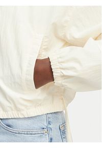 Tommy Jeans Kurtka przejściowa DW0DW22325 Biały Regular Fit. Kolor: biały. Materiał: syntetyk #2