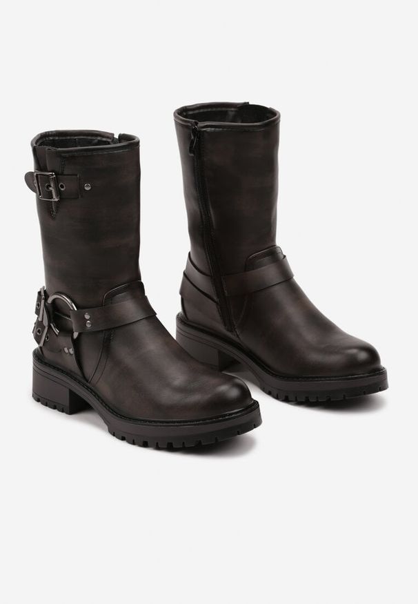 Born2be - Brązowe Botki z Ozdobnymi Klamerkami na Grubej Podeszwie Nailita. Okazja: na co dzień. Kolor: brązowy. Materiał: jeans. Styl: casual