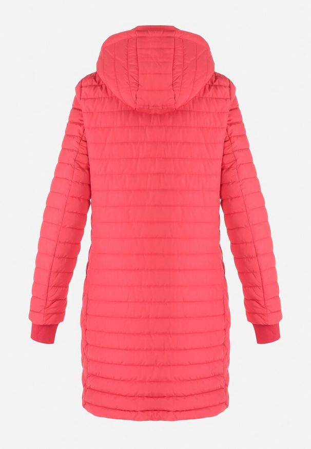 Born2be - Czerwona Kurtka do Kolan Pikowana Zillo. Okazja: na co dzień. Kolor: czerwony. Materiał: tkanina, jeans. Długość: do kolan. Styl: elegancki, casual