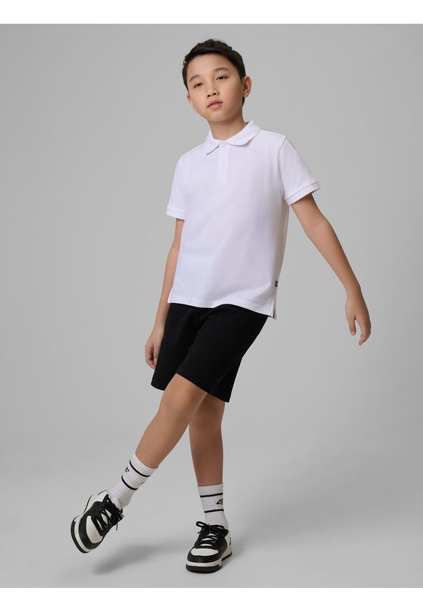 4f - 4F Koszulka polo regular chłopięca - biała 158 (12-13 lat). Okazja: na co dzień, na uczelnię. Typ kołnierza: polo. Kolor: biały. Materiał: dzianina, materiał. Sezon: lato. Styl: casual, klasyczny
