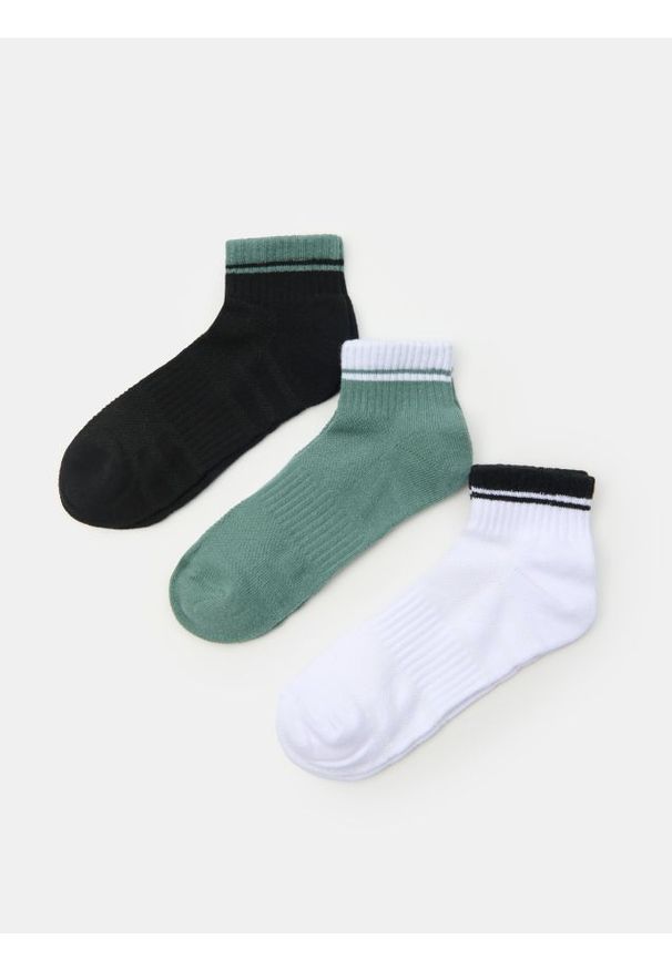 Sinsay - Skarpetki krótkie 3 pack - wielobarwny