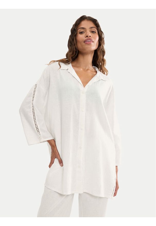 Triumph Koszulka piżamowa Summer Wear 10227228 Biały Regular Fit. Kolor: biały. Materiał: wiskoza, len