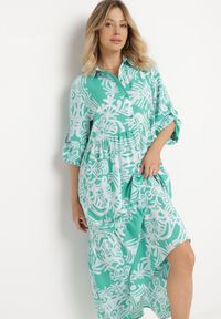 Born2be - Zielona Długa Sukienka Rozkloszowana w Ornamentalny Wzór z Falbanką Ariantise. Kolor: zielony. Materiał: tkanina. Długość: maxi