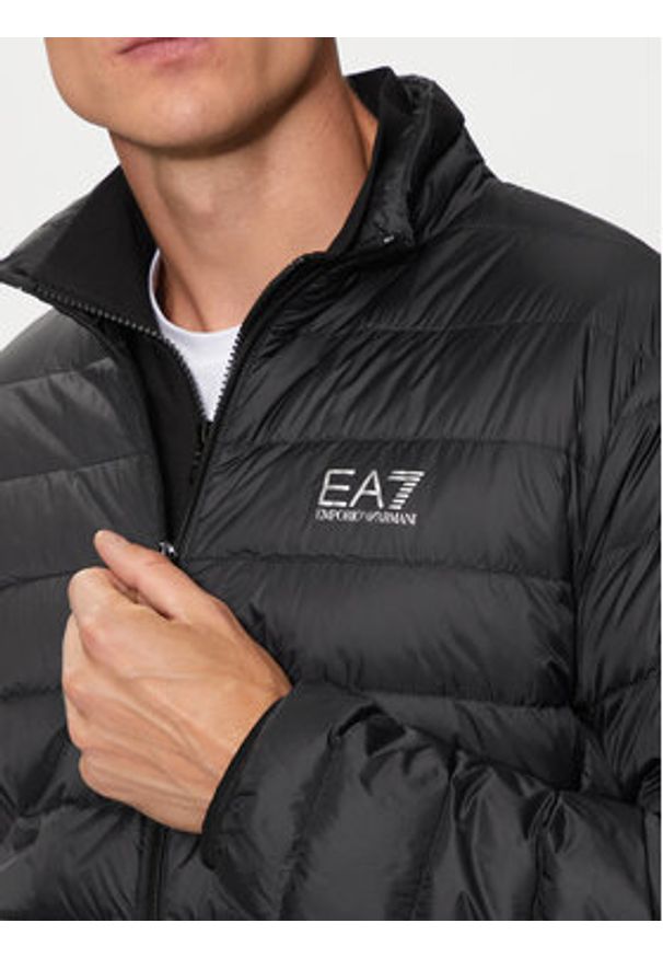 EA7 Emporio Armani Kurtka puchowa 8NPB23 PNGPZ 1200 Czarny Regular Fit. Kolor: czarny. Materiał: syntetyk