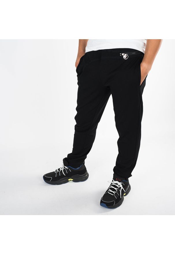 Bikkembergs Spodnie | A 1 02B HM E B072 | Mężczyzna | Czarny. Okazja: na co dzień. Kolor: czarny. Materiał: nylon, wiskoza, elastan. Styl: casual