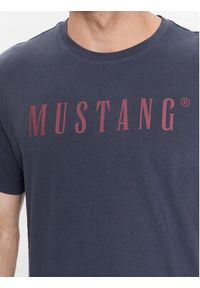 Mustang T-Shirt Alex 1013221 Granatowy Regular Fit. Kolor: niebieski. Materiał: bawełna