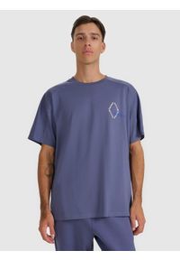 4f - 4F T-shirt oversize z nadrukiem męski - granatowy XL. Okazja: na co dzień. Kolor: niebieski. Materiał: bawełna. Długość: długie. Wzór: nadruk. Styl: casual
