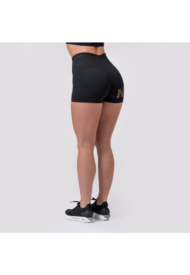 NEBBIA - Legginsy fitness krótkie damskie Nebbia Intense Gold Print Czarne. Kolor: czarny. Długość: krótkie. Wzór: nadruk. Sport: fitness