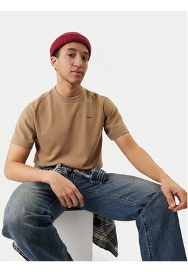 G-Star RAW - G-Star Raw T-Shirt D28609-E383 Beżowy Regular Fit. Kolor: beżowy. Materiał: bawełna