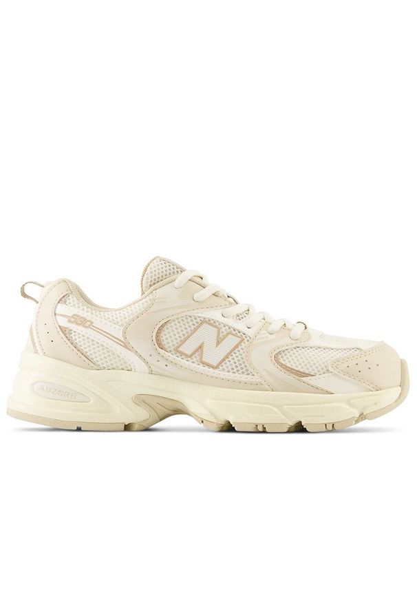 Buty młodzieżowe New Balance GR530AA - beżowe. Okazja: na co dzień. Kolor: beżowy. Materiał: guma, syntetyk, materiał. Szerokość cholewki: normalna