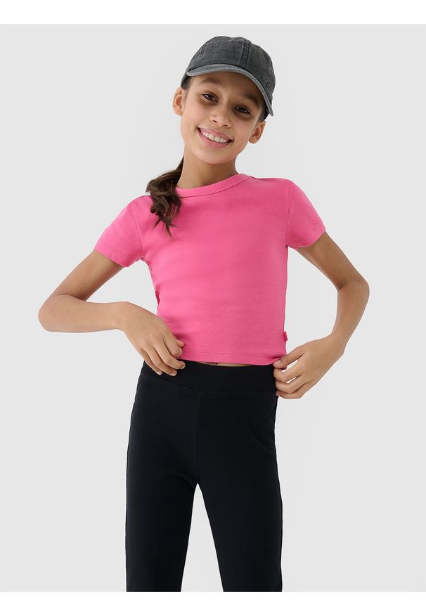 4f - 4F T-shirt slim crop top gładki dziewczęcy - różowy 152 (11-12 lat). Okazja: na co dzień. Kolor: różowy. Materiał: dzianina, elastan, bawełna, materiał. Długość rękawa: krótki rękaw. Długość: krótkie. Wzór: gładki. Sezon: lato. Styl: casual, sportowy