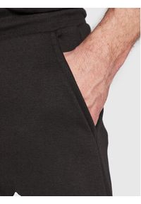 Redefined Rebel Spodnie dresowe Jad 216239 Czarny Regular Fit. Kolor: czarny. Materiał: dresówka, bawełna