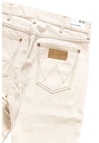 Wrangler - WRANGLER SPODNIE MĘSKIE SLIDER NATURAL SAND W18RUQ24U. Wzór: jednolity #4