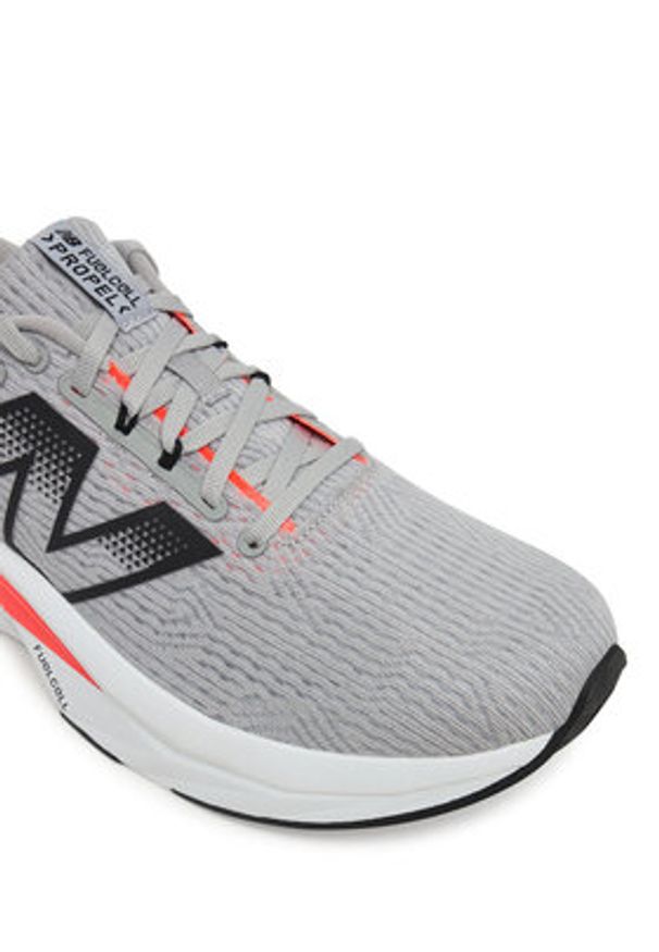 New Balance Buty do biegania FuelCell Propel V5 MFCPRCV5 Szary. Kolor: szary. Materiał: materiał