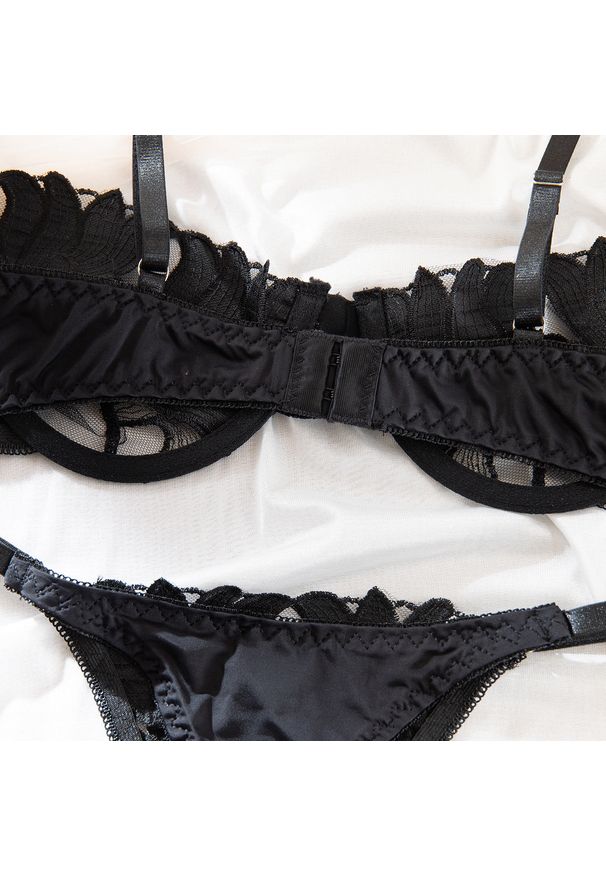 Intica - Komplet bielizny haftowanej elegancki design wysokiej jakości materiały Nedelea. Kolor: czarny. Materiał: materiał. Wzór: haft