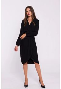 Stylove - Elegancka sukienka z dekoltem V i zakładkami czarna. Typ kołnierza: typu klepsydra. Kolor: czarny. Materiał: tkanina, elastan, materiał. Typ sukienki: kopertowe, asymetryczne. Styl: elegancki #1