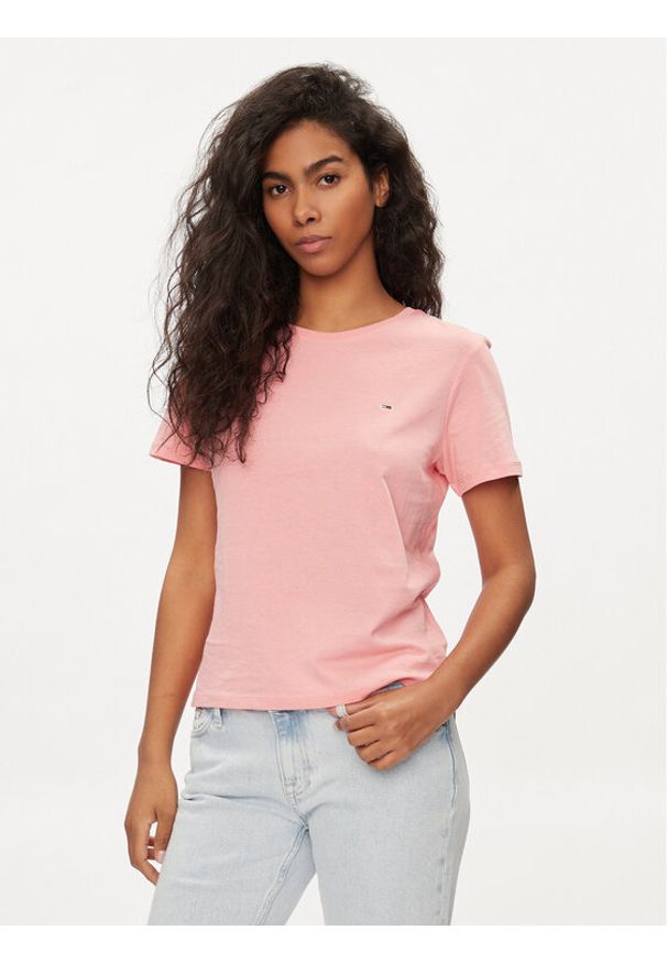 Tommy Jeans T-Shirt DW0DW14616 Różowy Regular Fit. Kolor: różowy. Materiał: bawełna