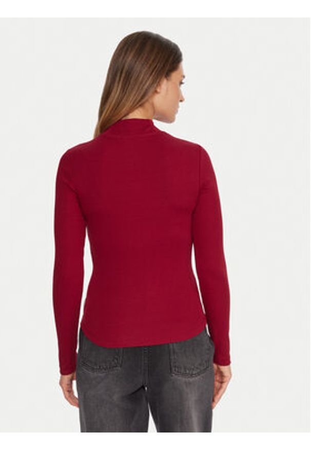 Guess Jeans Golf W5BP23 KA0H1 Czerwony Slim Fit. Typ kołnierza: golf. Kolor: czerwony. Materiał: bawełna