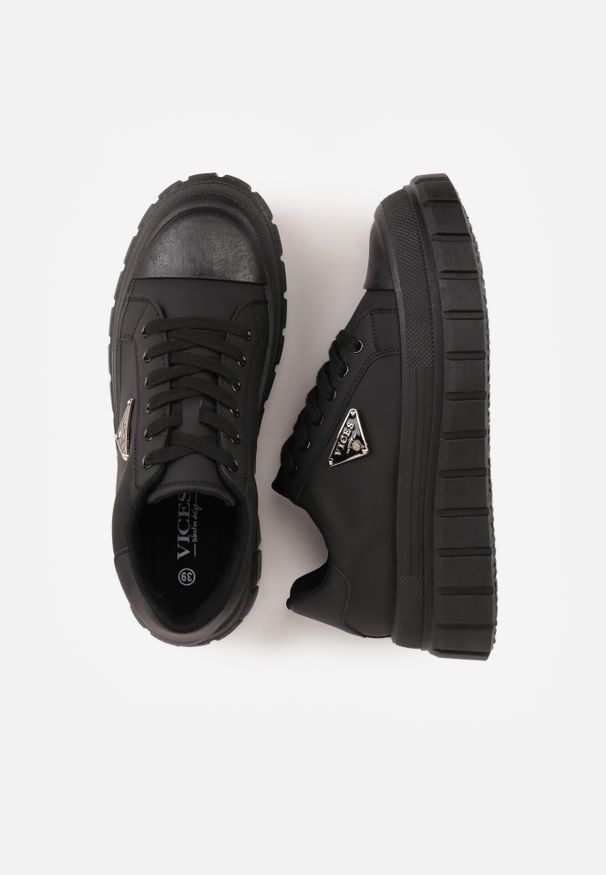 Born2be - Czarne Casualowe Sneakersy VICES na Grubej Podeszwie z Tłoczeniami Therelle. Okazja: na co dzień. Kolor: czarny. Materiał: dzianina, jeans