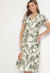 Born2be - Zielona Rozkloszowana Sukienka z Dekoltem w Serek Zdobiona Roślinnym Wzorem Evilirae. Okazja: na spotkanie biznesowe, do pracy, na co dzień. Typ kołnierza: dekolt w serek. Kolor: zielony. Wzór: aplikacja. Styl: casual, biznesowy #7