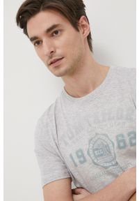 Tom Tailor T-shirt męski kolor szary melanżowy. Okazja: na co dzień. Kolor: szary. Materiał: bawełna. Wzór: melanż. Styl: casual