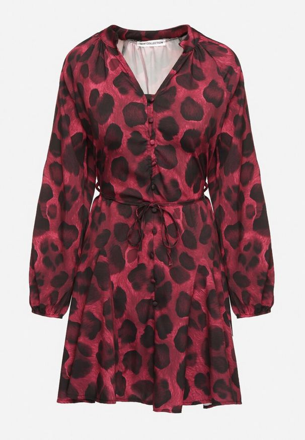 Born2be - Bordowa Rozkloszowana Sukienka w Panterkę z Guzikami i Wiązaniem w Talii Morila. Okazja: na co dzień. Kolor: czerwony. Materiał: jeans. Wzór: motyw zwierzęcy. Typ sukienki: rozkloszowane. Styl: casual, elegancki, klasyczny