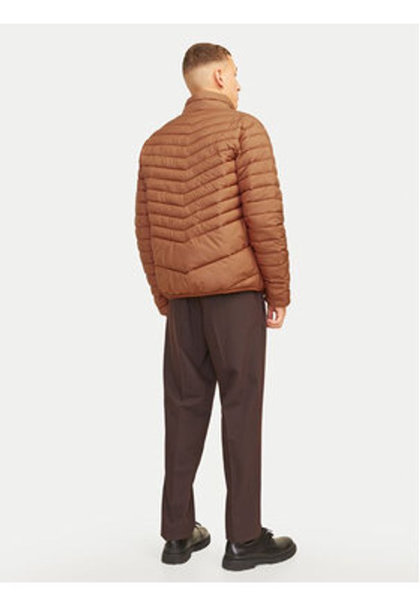 Jack & Jones - Jack&Jones Kurtka zimowa State 12256985 Brązowy Regular Fit. Kolor: brązowy. Materiał: syntetyk. Sezon: zima