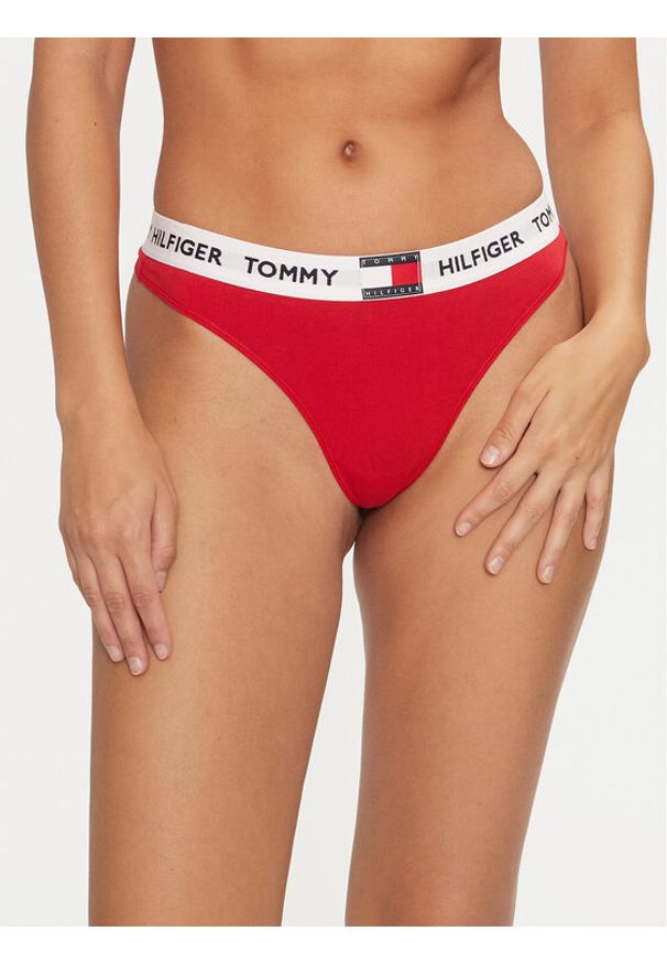 TOMMY HILFIGER - Tommy Hilfiger Stringi UW0UW05616 Czerwony. Kolor: czerwony. Materiał: bawełna