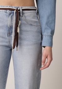 Born2be - Niebieskie Bawełniane Jeansy o Szerokim Kroju z Paskiem Typu Sznurek Arfiera. Okazja: na co dzień. Stan: podwyższony. Kolor: niebieski. Styl: casual, klasyczny #3