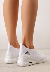 Born2be - Białe Buty Sportowe Artista. Kolor: biały. Materiał: materiał. Szerokość cholewki: normalna. Wzór: aplikacja. Obcas: na koturnie #3