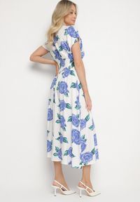 Born2be - Niebiesko-Biała Kopertowa Sukienka z Bawełną w Kwiaty Tdivana. Okazja: na spacer. Typ kołnierza: dekolt w kształcie V. Kolor: niebieski. Materiał: bawełna. Wzór: kwiaty. Sezon: wiosna, lato. Typ sukienki: kopertowe. Styl: elegancki #6