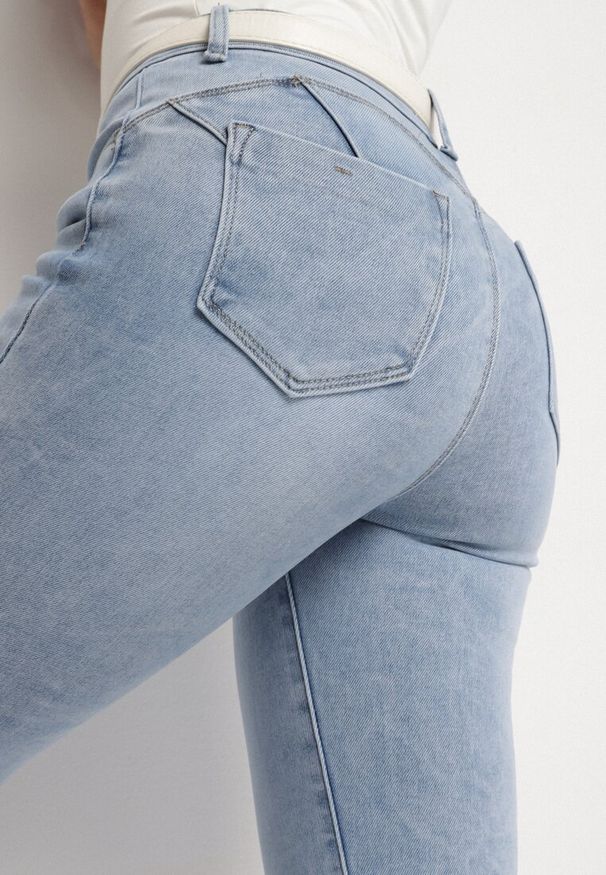 Born2be - Niebieskie Jeansy o Kroju Skinny z Efektem Push Up Taneloria. Okazja: na co dzień. Kolor: niebieski. Styl: casual