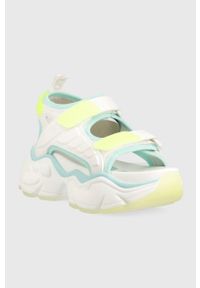 Buffalo sandały Binary Track damskie kolor biały na platformie 1602160. Zapięcie: rzepy. Kolor: biały. Materiał: materiał, guma. Wzór: paski. Obcas: na platformie #4