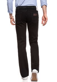 Wrangler - SPODNIE MĘSKIE WRANGLER JACKSVILLE BLACK W15BRXM80. Długość: długie. Wzór: aplikacja, jednolity. Sezon: lato. Styl: wizytowy, klasyczny #2