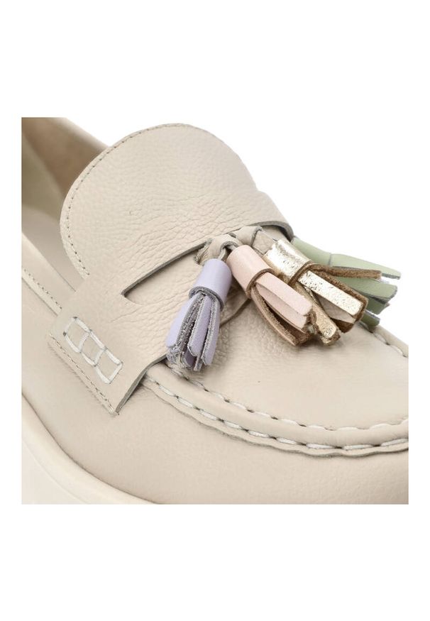 CheBello - Białe Mokasyny Chebello Modne Półbuty Damskie. Okazja: na co dzień. Kolor: biały. Materiał: skóra. Sezon: lato. Styl: elegancki, casual