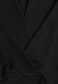 Renee - Czarny Kombinezon z Kopertowym Dekoltem Ivemie. Okazja: na co dzień, na imprezę. Kolor: czarny. Materiał: wiskoza. Styl: casual, elegancki, klasyczny, wizytowy #2