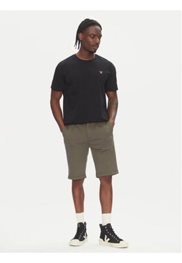 Lindbergh Szorty materiałowe 30-506062 Zielony Regular Fit. Kolor: zielony. Materiał: syntetyk