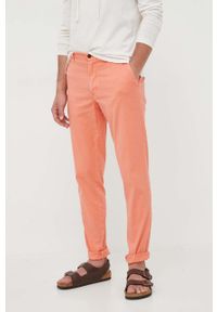 TOMMY HILFIGER - Tommy Hilfiger spodnie z domieszką lnu kolor pomarańczowy w fasonie chinos. Kolor: pomarańczowy. Materiał: len