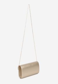 Renee - Złota Elegancka Torebka Kopertówka z Łańcuszkiem Pasenela. Kolor: złoty. Styl: elegancki
