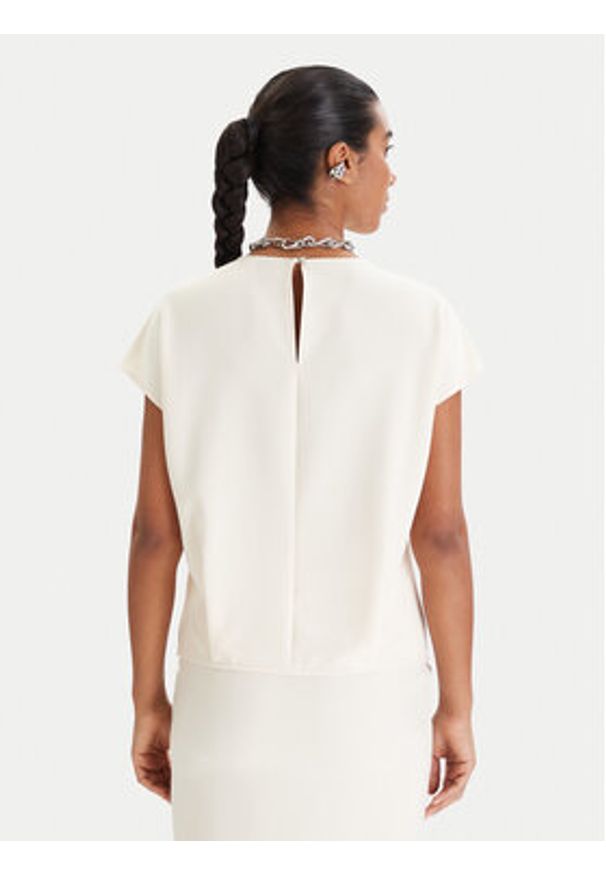 Patrizia Pepe Bluzka 8C0848/A701-W409 Écru Regular Fit. Materiał: syntetyk