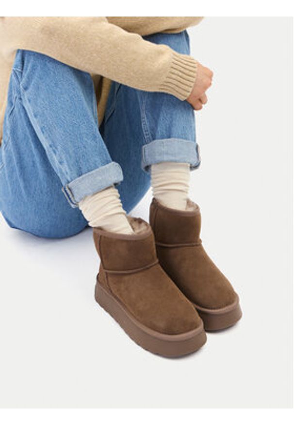 Badura Śniegowce C-WFA-01-H Brązowy. Kolor: brązowy. Materiał: zamsz, skóra